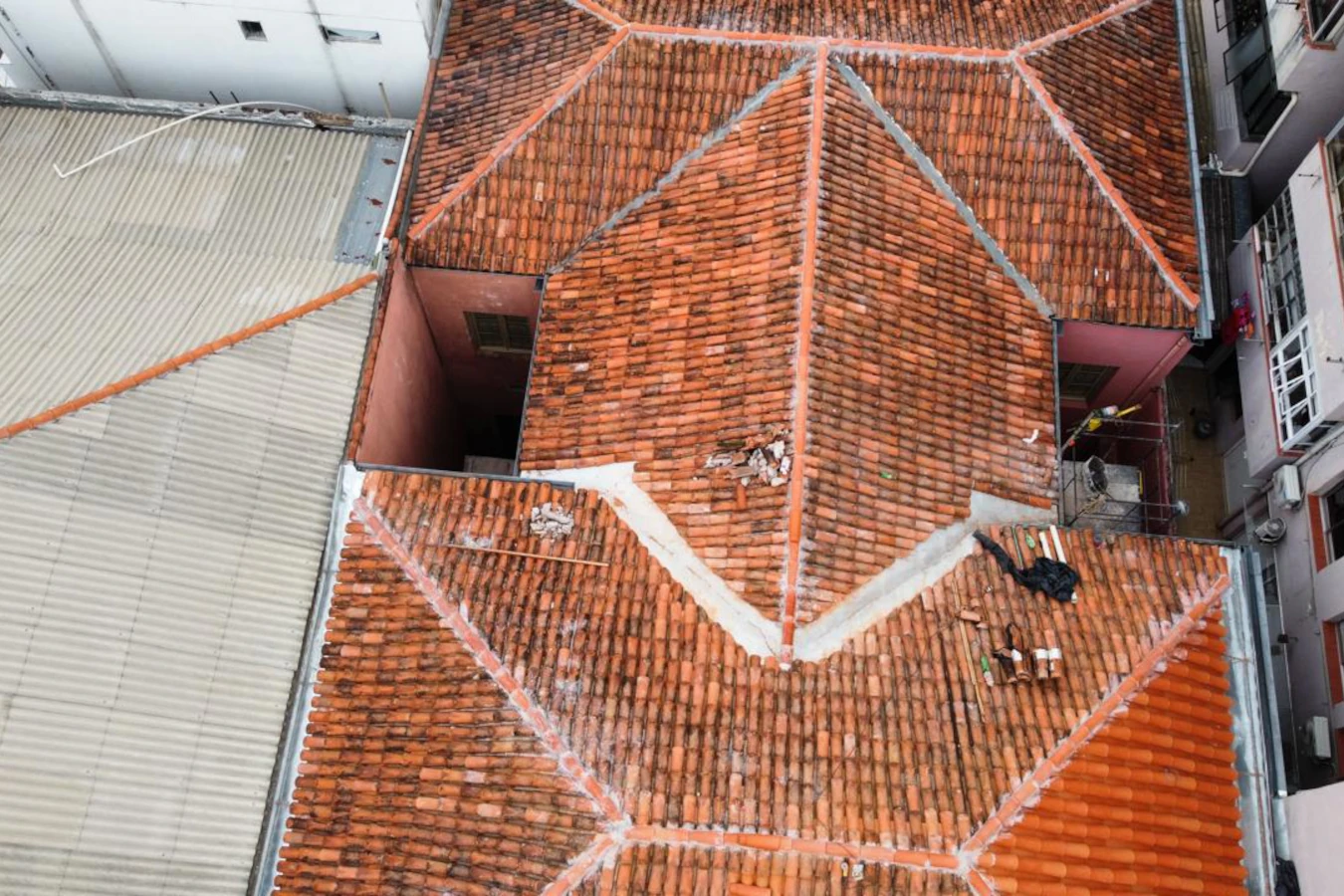 Restauração de Telhado do Prédio Histórico imagem 01